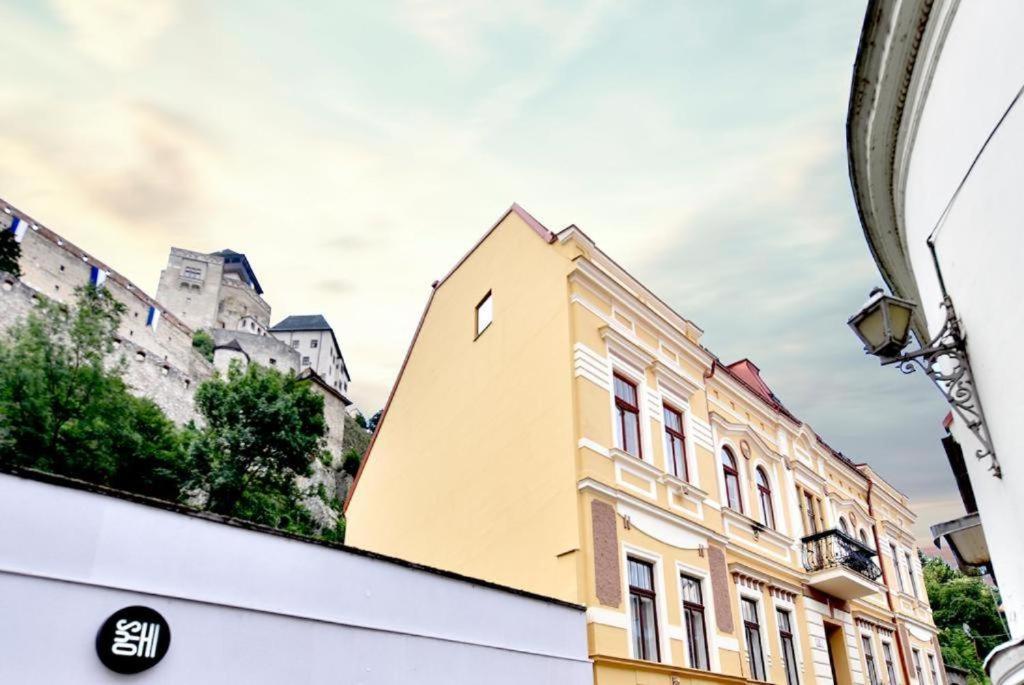 1901 Apartman